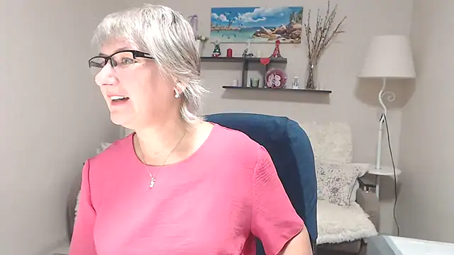 FleurMays online show from October 20, 5:09 am