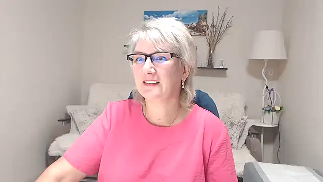 FleurMays online show from September 29, 3:46 am