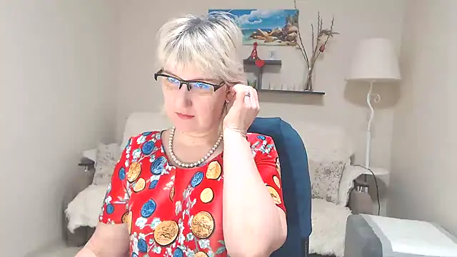 FleurMays online show from March 1, 2:48 am