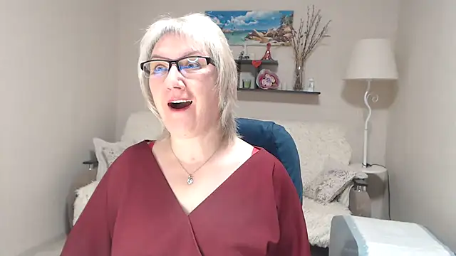 Snapshot of FleurMays chatting on March 6, 1:06 pm FleurMays online show from March 6, 1:06 pm