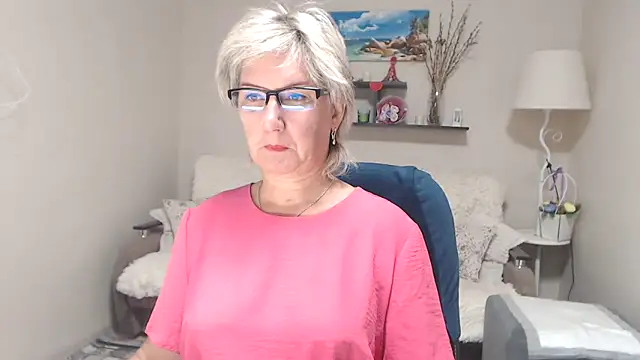FleurMays online show from September 26, 2:07 am