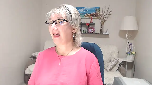 FleurMays online show from September 28, 3:35 am