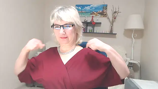 FleurMays online show from March 3, 4:32 am