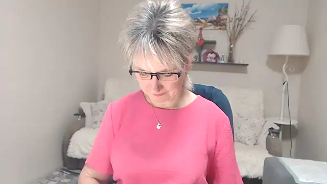 FleurMays online show from November 28, 5:07 am