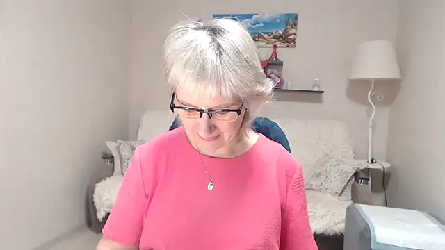 FleurMays online show from March 25, 3:28 am