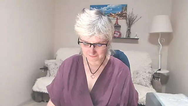 FleurMays online show from June 12, 4:21 am