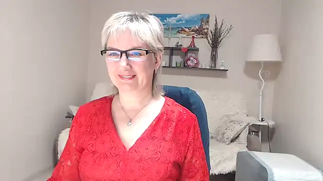 FleurMays online show from April 4, 3:13 am