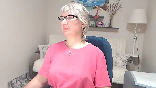 FleurMays online show from October 31, 12:13 pm