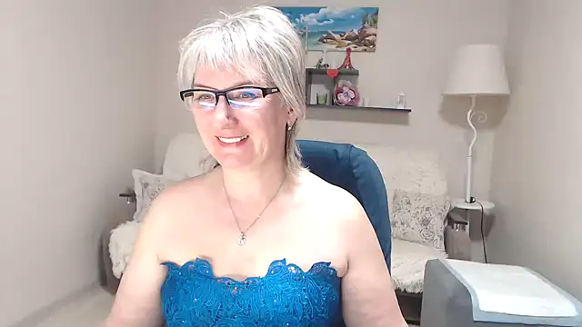 FleurMays online show from March 31, 7:43 am