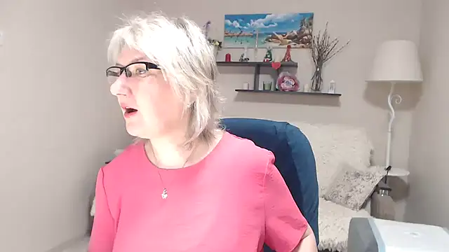 FleurMays online show from April 26, 3:37 am