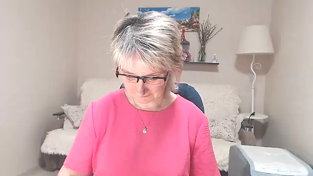 FleurMays online show from May 28, 3:58 am