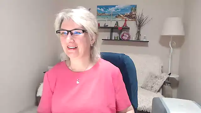 FleurMays online show from May 1, 1:43 am