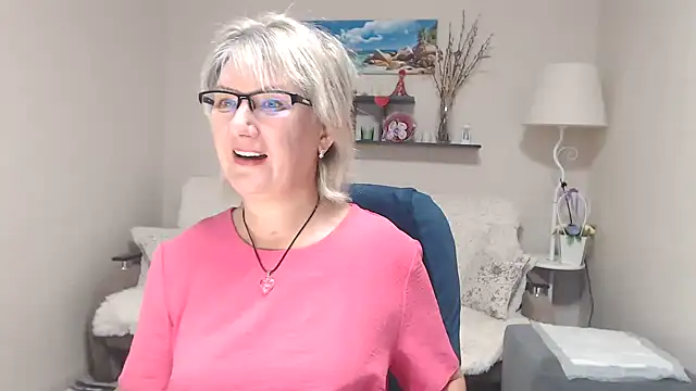 FleurMays online show from September 30, 5:35 am