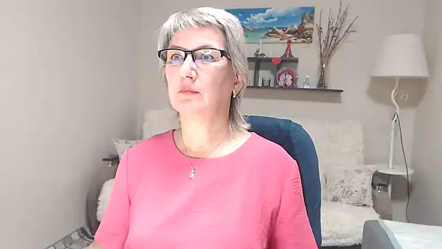 FleurMays online show from October 26, 9:20 am