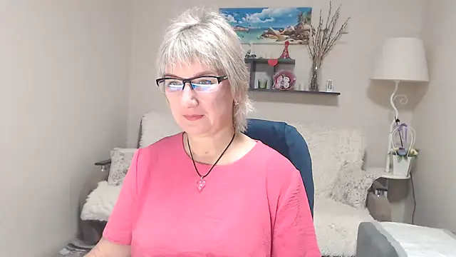 FleurMays online show from October 15, 5:17 am