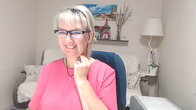 FleurMays online show from October 5, 5:53 am