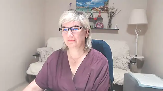 FleurMays online show from June 10, 5:19 am