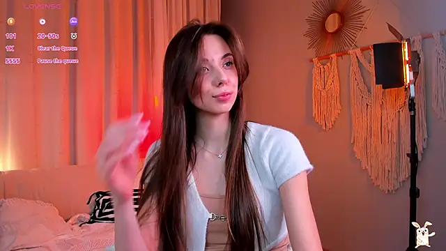 Goldy Grace  online show from March 10, 4:11 pm