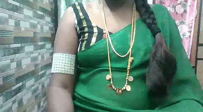 Snapshot of Hot_akshara chatting on December 3, 10:12 pm Hot akshara online show from December 3, 10:12 pm