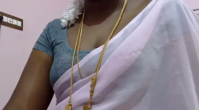 Snapshot of Hot_akshara chatting on February 21, 1:33 pm Hot akshara online show from February 21, 1:33 pm