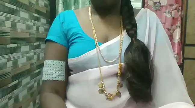 Snapshot of Hot_akshara chatting on December 2, 3:31 pm Hot akshara online show from December 2, 3:31 pm