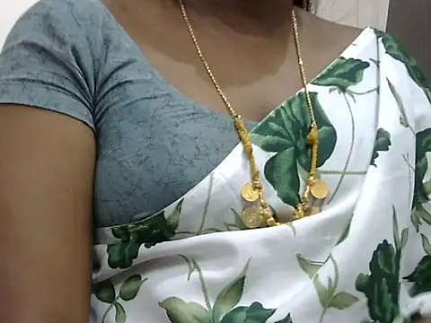 Snapshot of Hot_akshara chatting on September 10, 2:43 am Hot akshara online show from September 10, 2:43 am