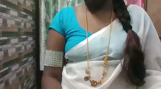 Snapshot of Hot_akshara chatting on December 4, 10:46 pm Hot akshara online show from December 4, 10:46 pm