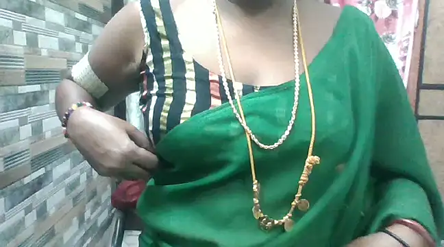 Snapshot of Hot_akshara chatting on December 3, 3:28 pm Hot akshara online show from December 3, 3:28 pm