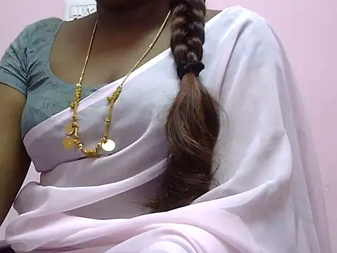 Hot akshara online show from November 7, 5:50 pm