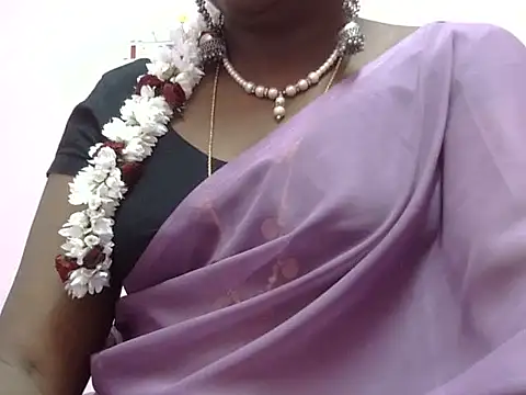 Hot akshara online show from January 5, 5:27 pm