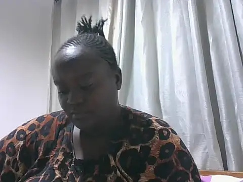 Snapshot of Hotwife8 chatting on September 25, 3:40 pm Hotwife8 online show from September 25, 3:40 pm