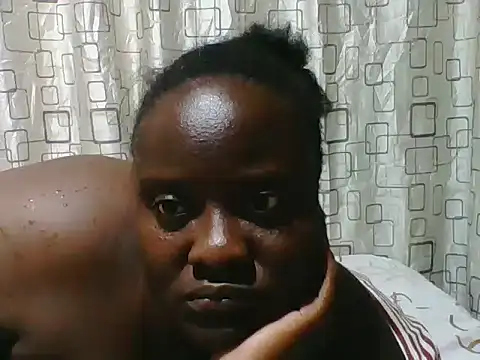 Hotwife8 online show from February 9, 7:45 pm