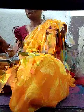 Snapshot of Gautami-telugu chatting on October 10, 9:54 am Gautami-telugu online show from October 10, 9:54 am