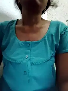 Snapshot of Gautami-telugu chatting on October 2, 8:45 pm Gautami-telugu online show from October 2, 8:45 pm