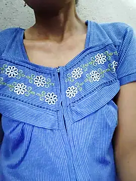 Snapshot of Gautami-telugu chatting on September 27, 3:23 am Gautami-telugu online show from September 27, 3:23 am