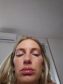 Lydie off online show from May 24, 9:09 am