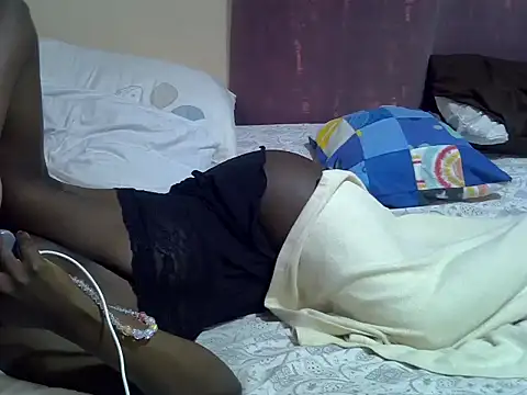 Snapshot of ebony_sonya chatting on November 25, 4:07 pm ebony sonya online show from November 25, 4:07 pm