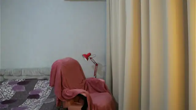 Sophiloren online show from February 16, 9:41 am