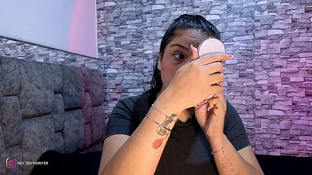 Snapshot of mariferprivxx chatting on February 27, 3:51 am mariferprivxx online show from February 27, 3:51 am