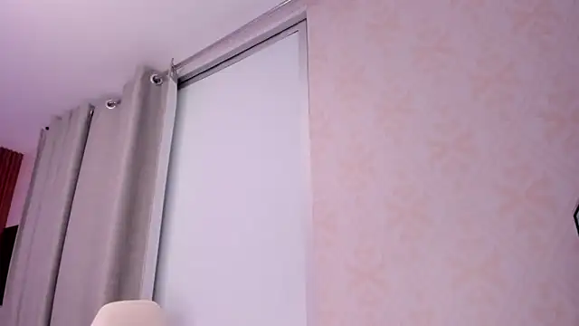 Leah Sweetie online show from October 28, 10:14 am