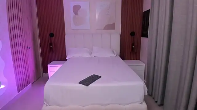 Leah Sweetie online show from October 24, 10:14 am