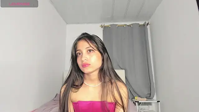 Loren parissi online show from December 6, 2:40 am