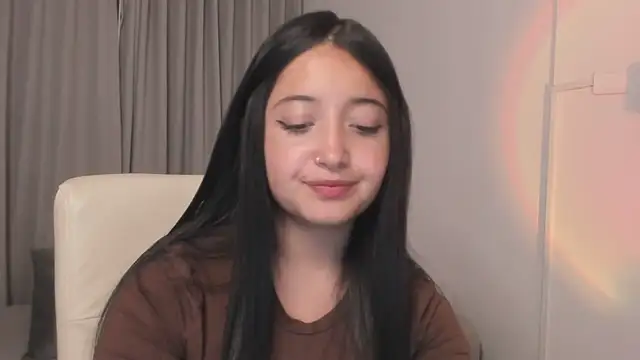 Snapshot of Ali_itcaduu chatting on January 8, 1:55 am Ali itcaduu online show from January 8, 1:55 am