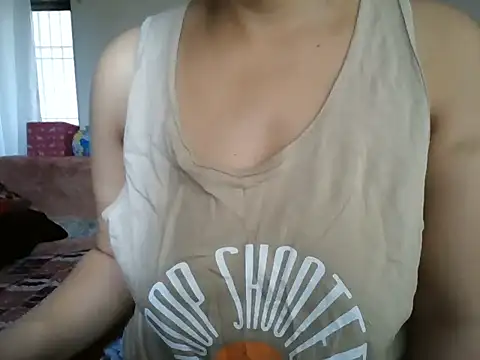 Snapshot of MakeMeCumAhh chatting on October 24, 5:50 am MakeMeCumAhh online show from October 24, 5:50 am