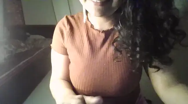 Snapshot of MakeMeCumAhh chatting on March 15, 7:38 pm MakeMeCumAhh online show from March 15, 7:38 pm