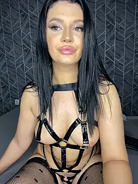 Nefera De Nile online show from January 30, 7:48 pm