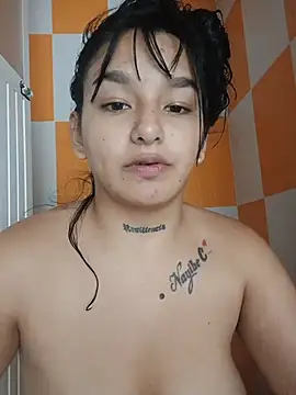 pocahonta89 online show from December 2, 11:50 pm