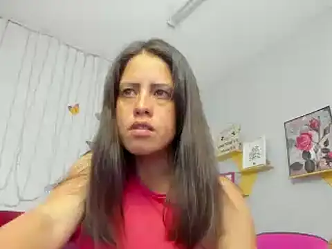 Snapshot of kathina_giraldo chatting on February 9, 1:46 pm kathina giraldo online show from February 9, 1:46 pm