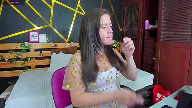 Snapshot of kathina_giraldo chatting on October 20, 1:00 pm kathina giraldo online show from October 20, 1:00 pm