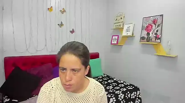 Snapshot of kathina_giraldo chatting on February 13, 12:32 pm kathina giraldo online show from February 13, 12:32 pm
